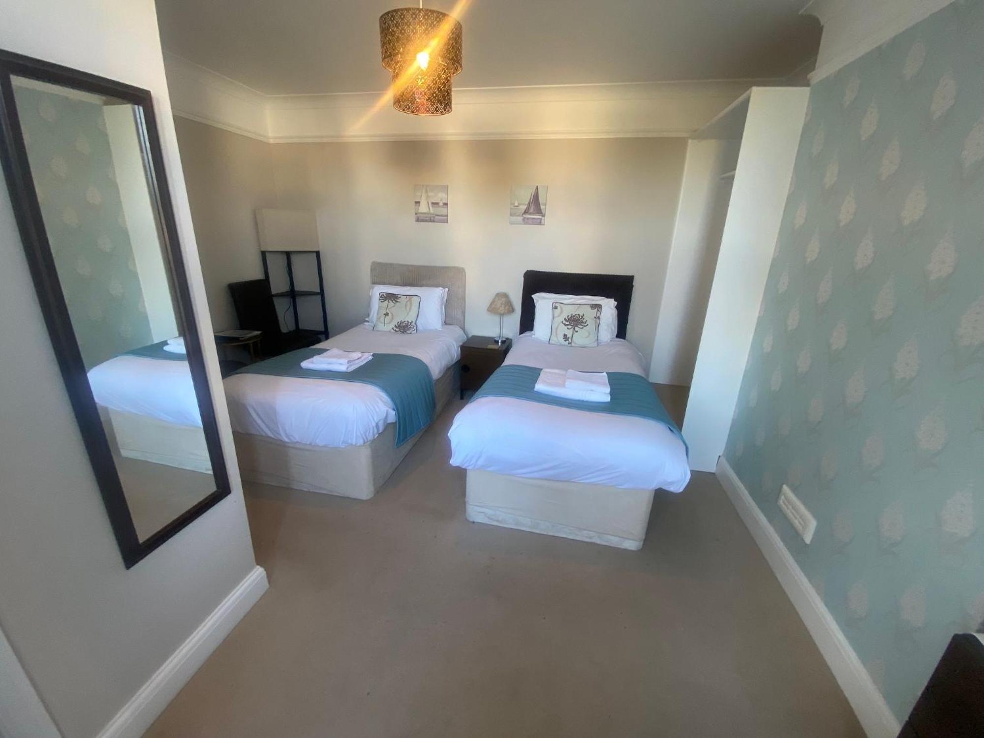 Pebbles Bed & Breakfast 4*